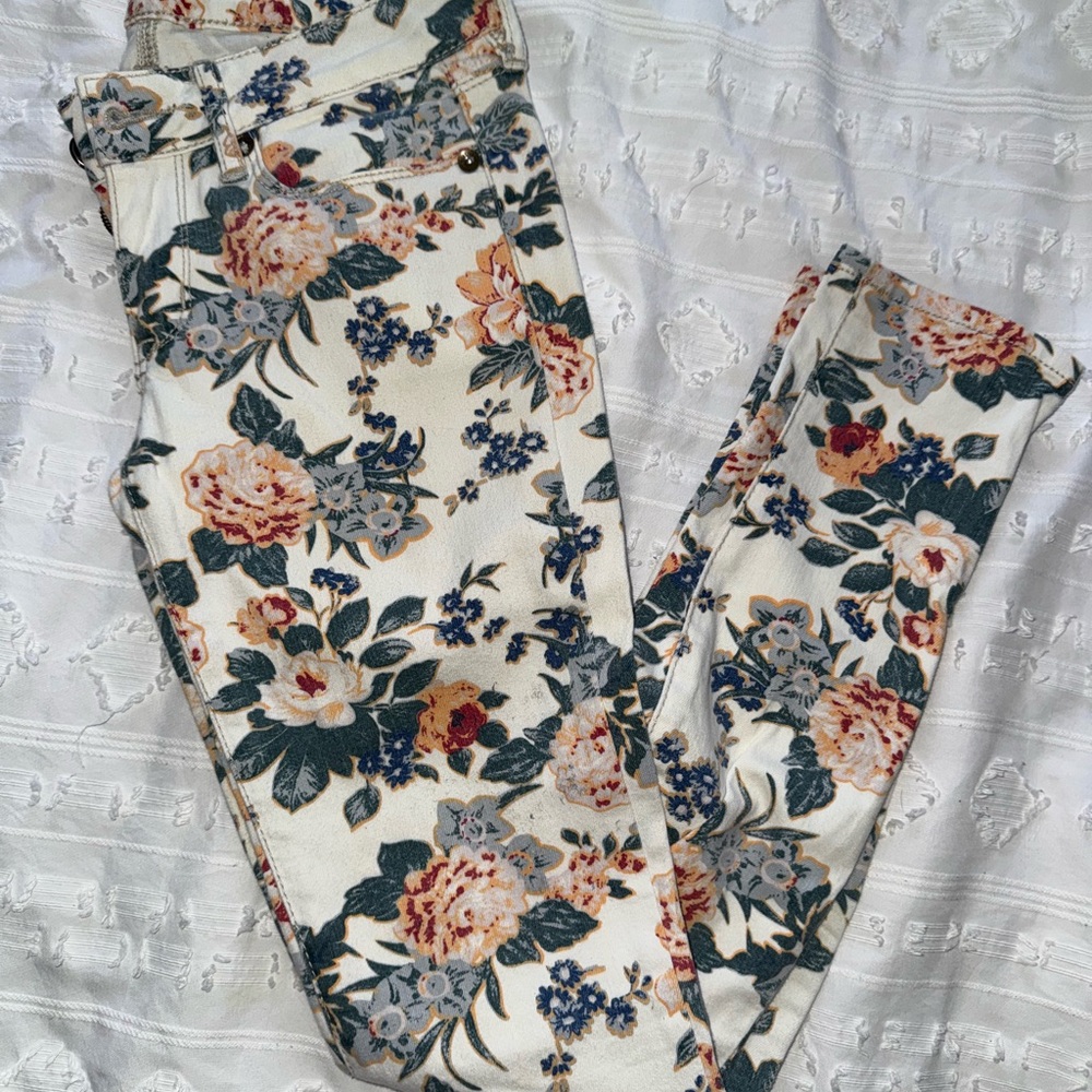 Bullhead Multicolor Floral Skinny Pants